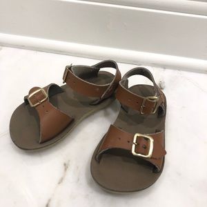 Saltwater brown sandals